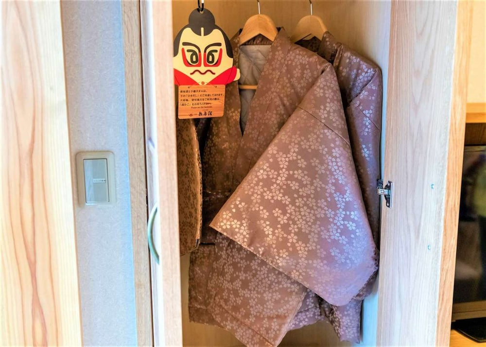 本館 和ツイン シャワー付 客室の設備とサービス0 | ことひら温泉 御宿 敷島館