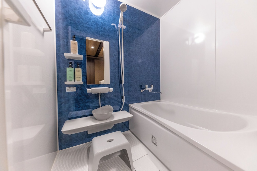 (桜)露天風呂付 5人部屋2ベッドルームハウス 禁煙 バスルーム1 | Wow! KANAZAWA STAY