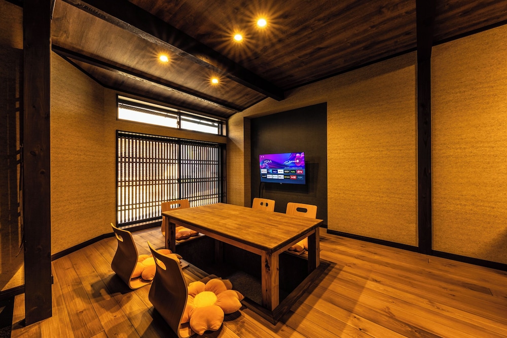 (桜)露天風呂付 5人部屋2ベッドルームハウス 禁煙 | Wow! KANAZAWA STAY