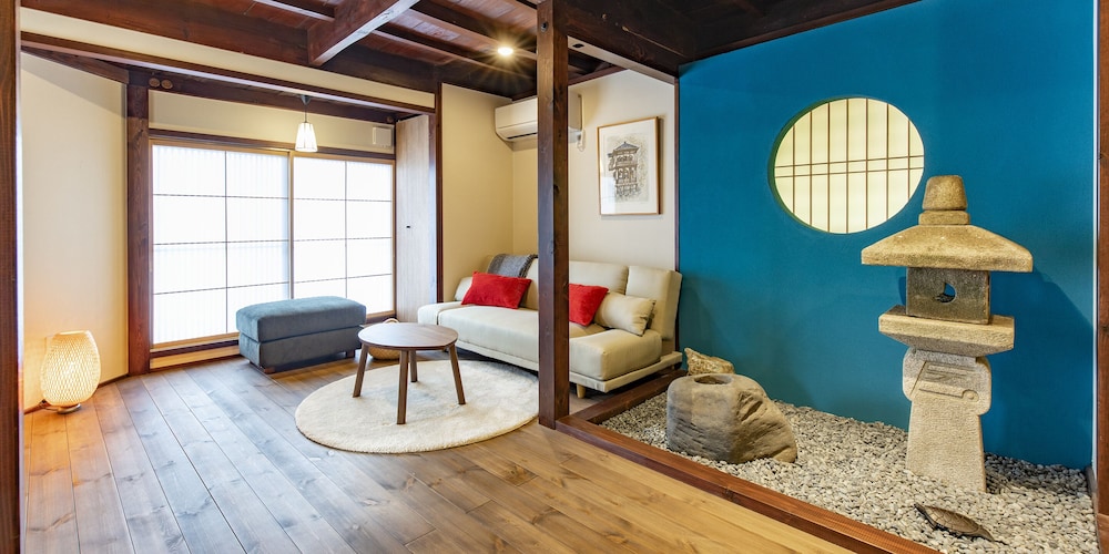 (月) 8人部屋3ベッドルーム タウンハウス 禁煙 客室1 | Wow! KANAZAWA STAY