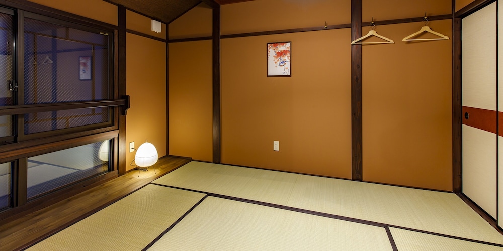 (金魚)3人部屋1ソファーベッドルームハウス 禁煙 客室2 | Wow! KANAZAWA STAY