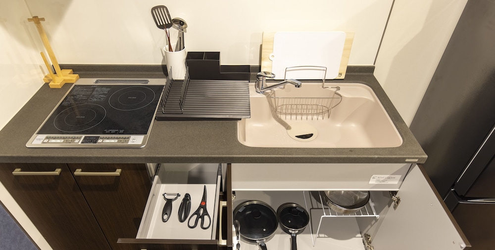 (響)4人部屋2ベッドルームハウス 禁煙 専用キッチン0 | Wow! KANAZAWA STAY