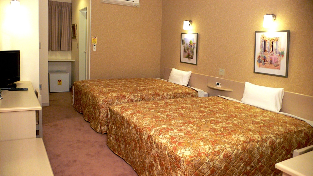 客室1 | ファミリーロッジ旅籠屋・宮島 SA 店