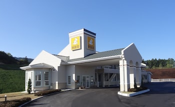 ファミリーロッジ旅籠屋・四万十店
