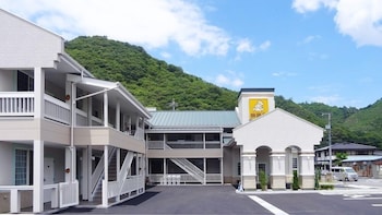 ファミリーロッジ旅籠屋・井原店