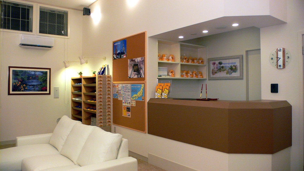フロント1 | ファミリーロッジ旅籠屋・富士吉田店 フロント1 | ファミリーロッジ旅籠屋・富士吉田店