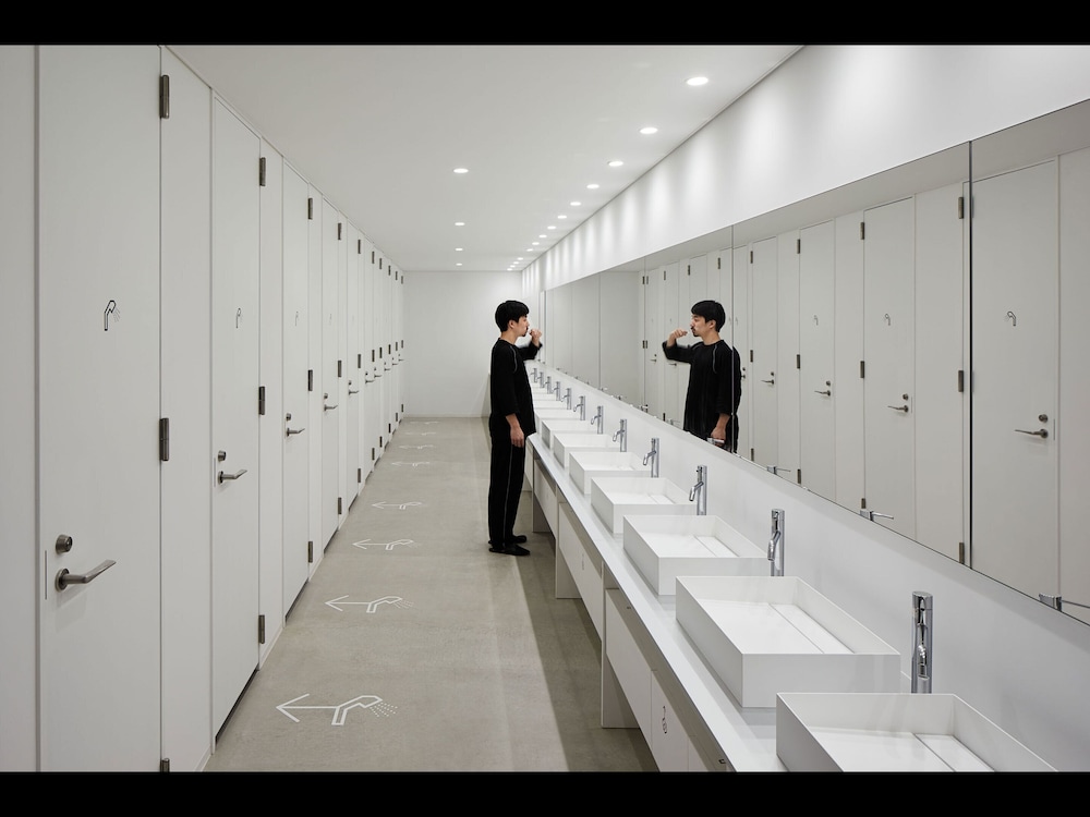 割引 スリーピングポッド 2部屋 禁煙（女性用） バスルーム0 | ナインアワーズ浜松町