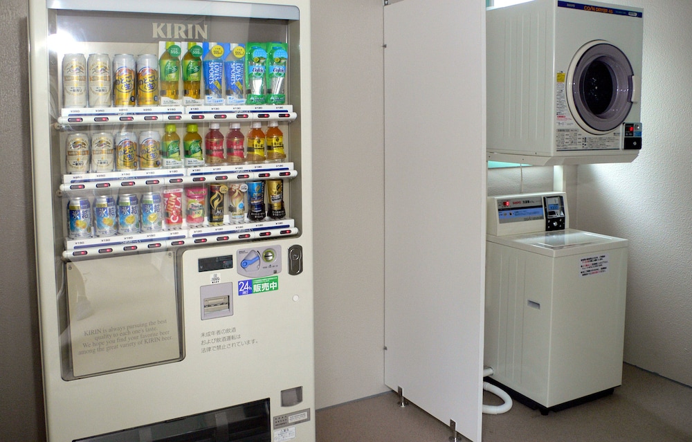 自動販売機1 | ファミリーロッジ旅籠屋・袖ヶ浦店