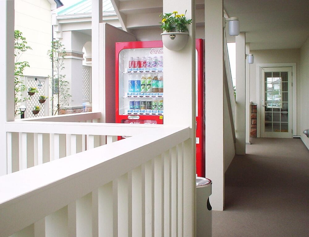 自動販売機1 | ファミリーロッジ旅籠屋・前橋南店 自動販売機1 | ファミリーロッジ旅籠屋・前橋南店