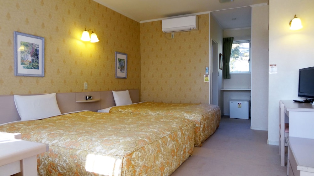 客室1 | ファミリーロッジ旅籠屋・小淵沢店