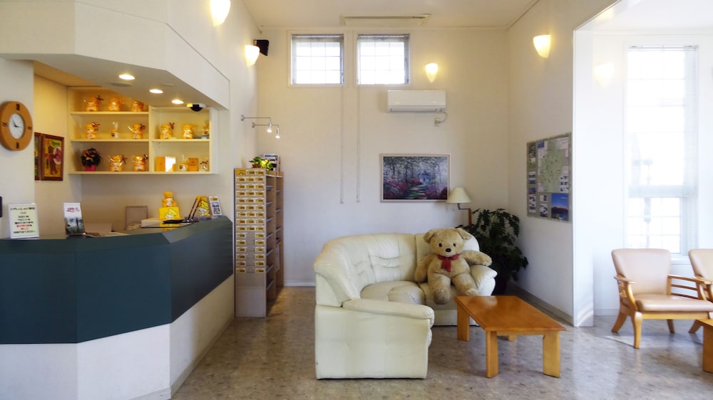 ロビー応接スペース1 | ファミリーロッジ旅籠屋・小淵沢店