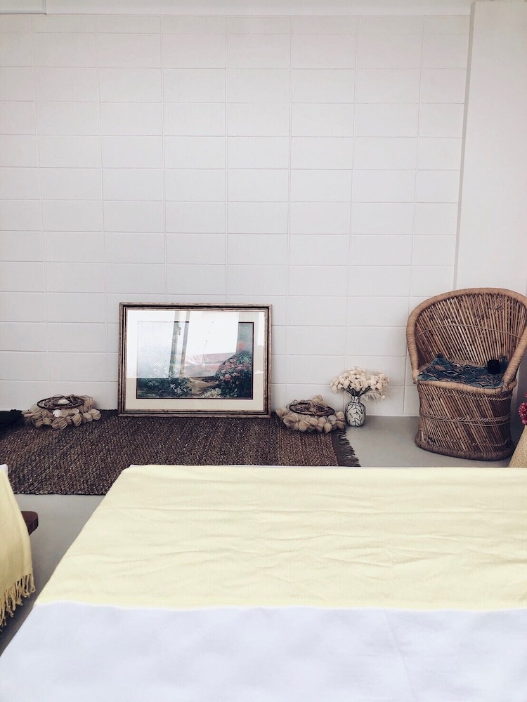 4 人部屋 (JO-TO) 客室3 | レステル那覇