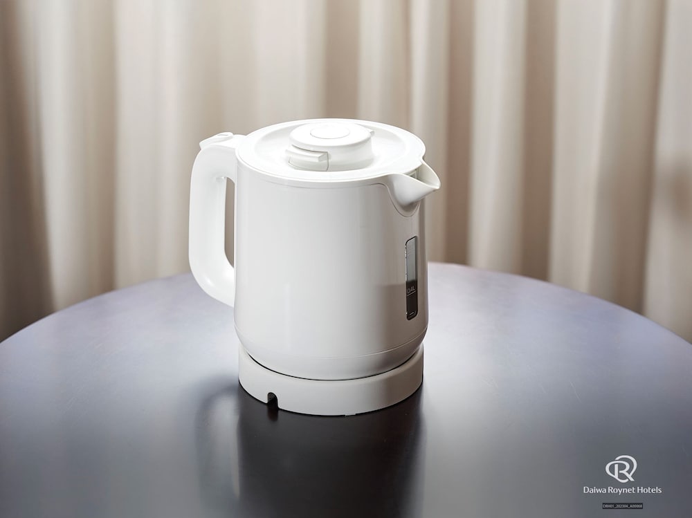 スーペリア ダブルルーム ダブルベッド 1 台 喫煙可 客室の設備とサービス2 | ダイワロイネットホテル東京京橋 PREMIER　