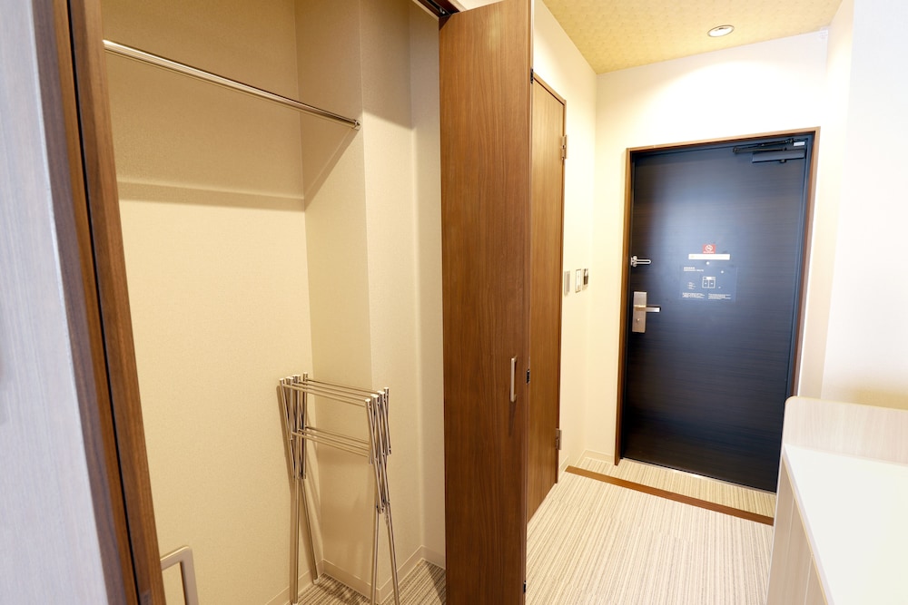 ラージ ツインルーム 専用キッチン1 | Stay SAKURA Kyoto 椿