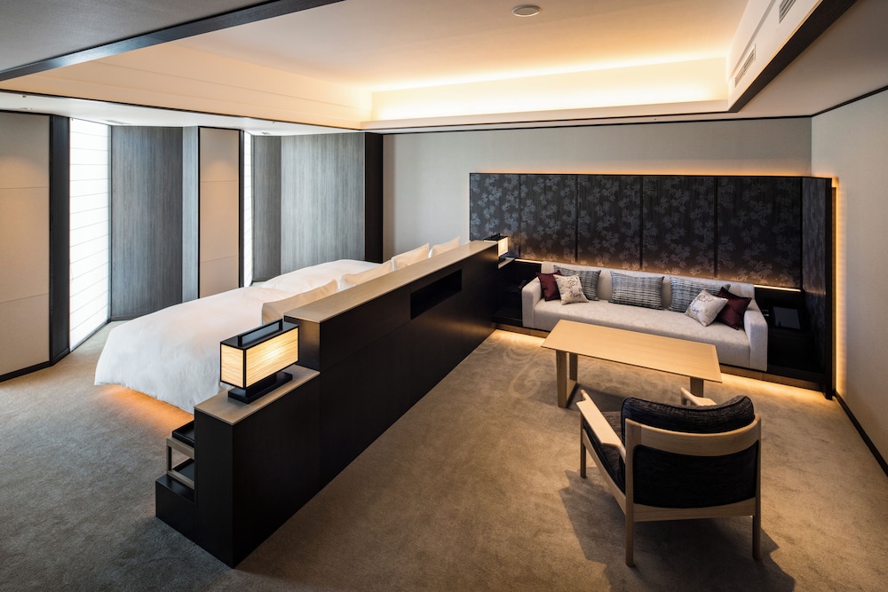 ジュニアスイート - 下鴨茶寮三宝膳夕食 / ブッフェ朝食付 (禁煙) 客室2 | ポルトム インターナショナル 北海道