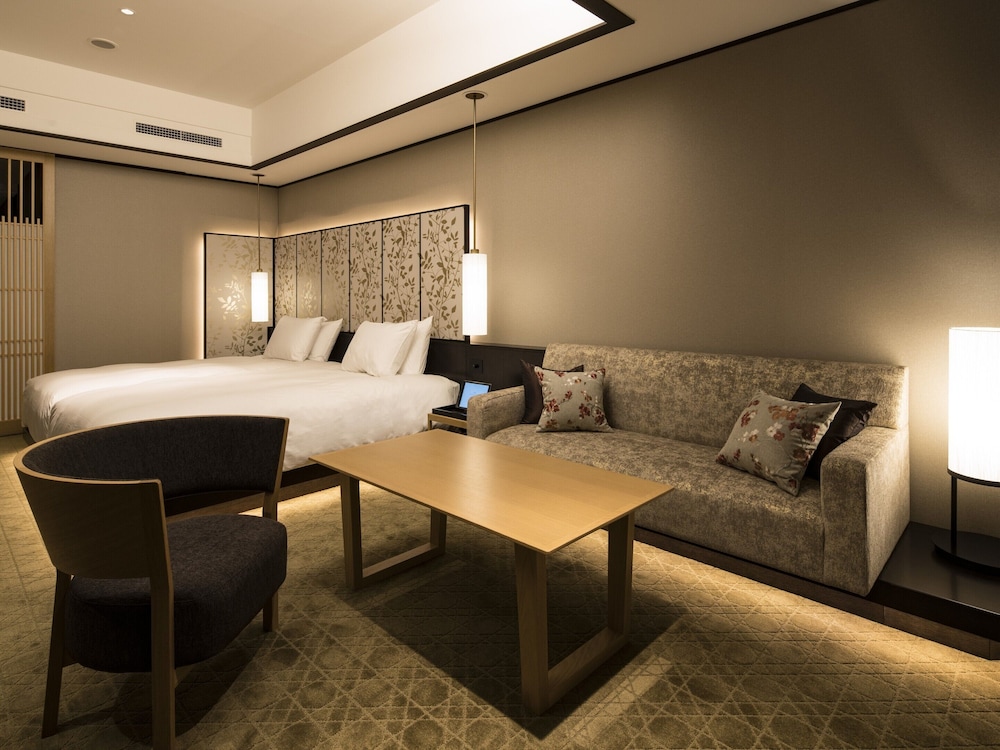 スーペリア ツインルーム 禁煙 客室2 | ポルトム インターナショナル 北海道