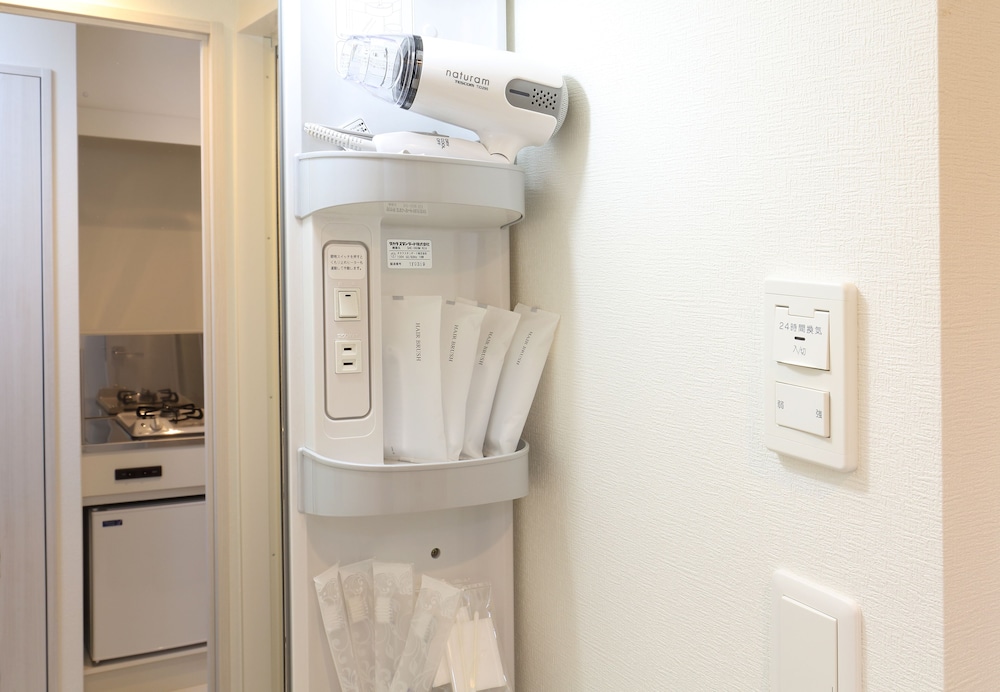 エコノミー ダブルルーム 客室4 | Residence Hotel Hakata 20