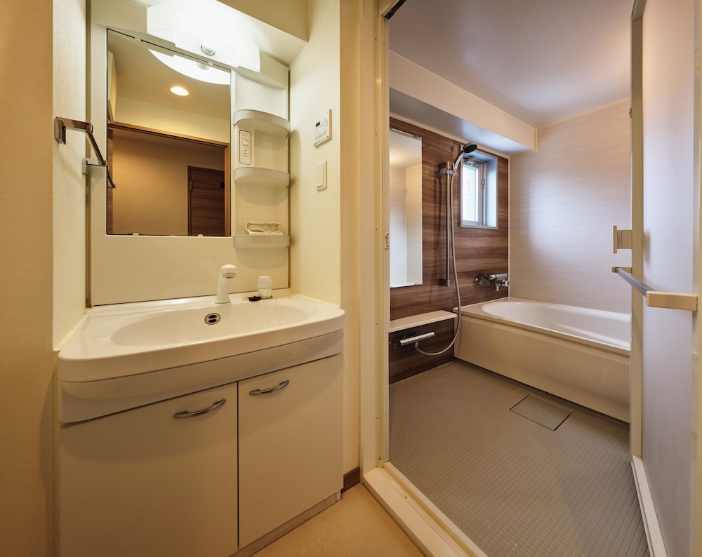 ベーシック ダブルルーム バスルーム1 | Residence Hotel Hakata 20