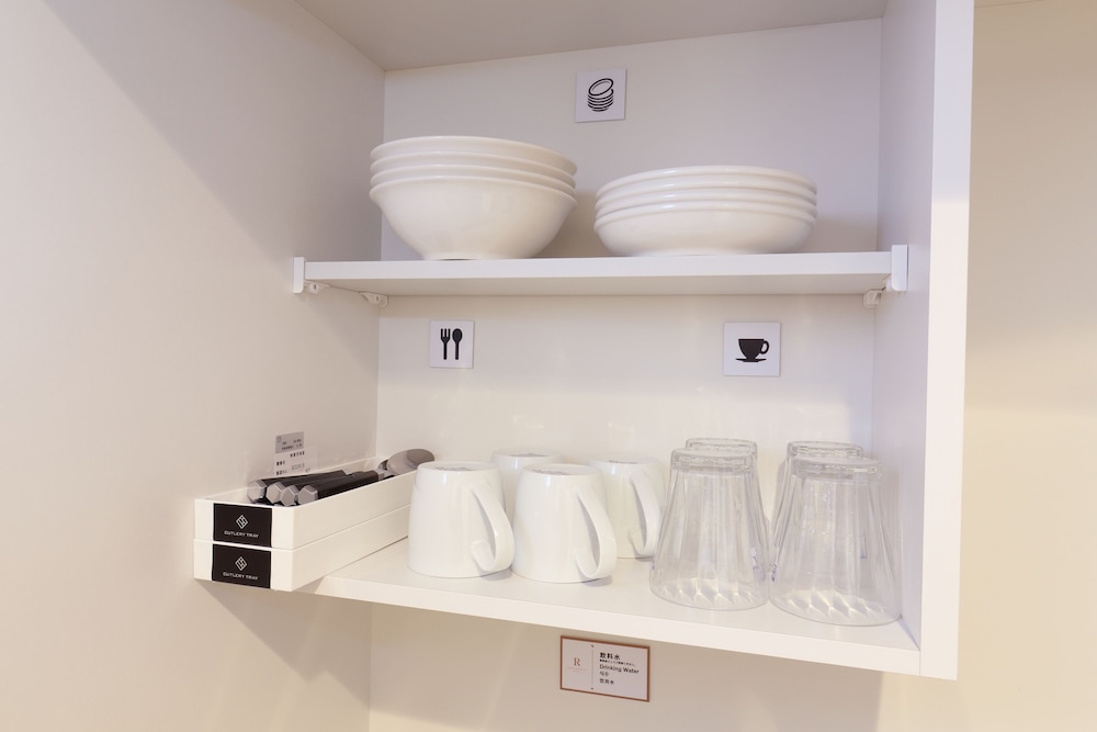 エコノミー ダブルルーム 客室3 | Residence Hotel Hakata 20