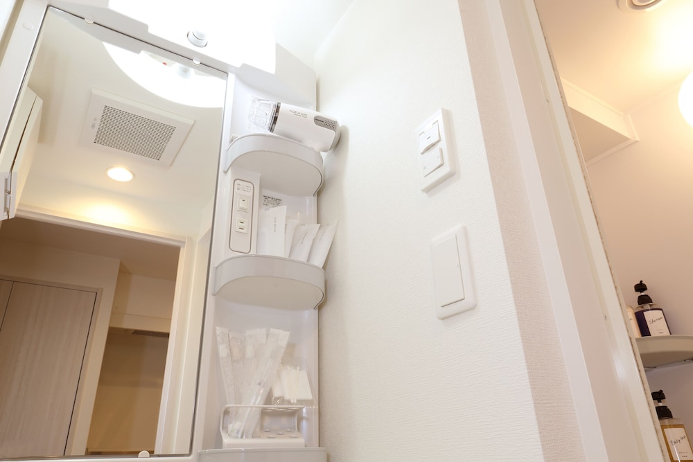 エコノミー ダブルルーム 客室1 | Residence Hotel Hakata 20