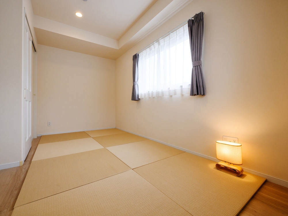 [別邸] クローバー 禁煙 客室7 | アクアパレス北谷 by コルディオプレミアム