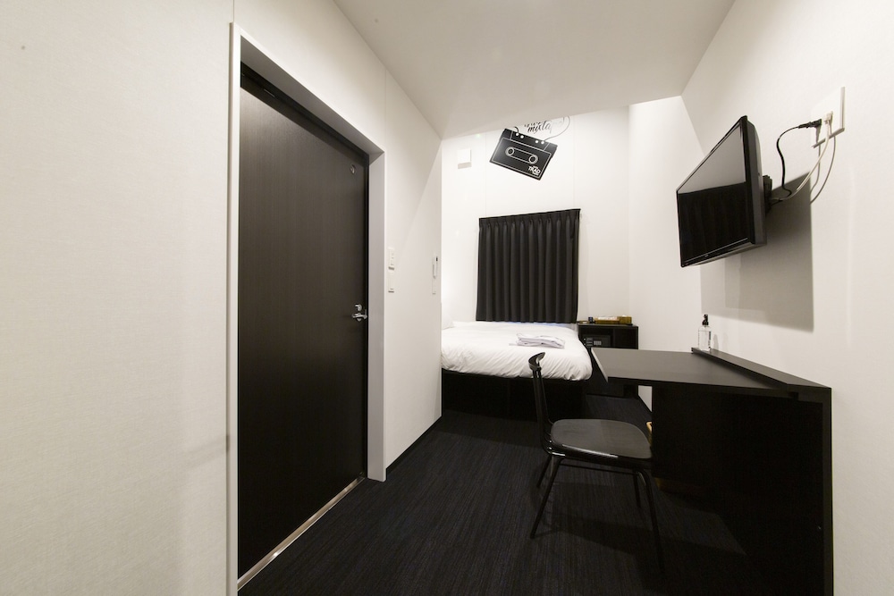 禁煙 デラックスダブル 170㎝幅ベッド1台 17平米 2名様迄 客室2 | HOTEL TRAD Replay