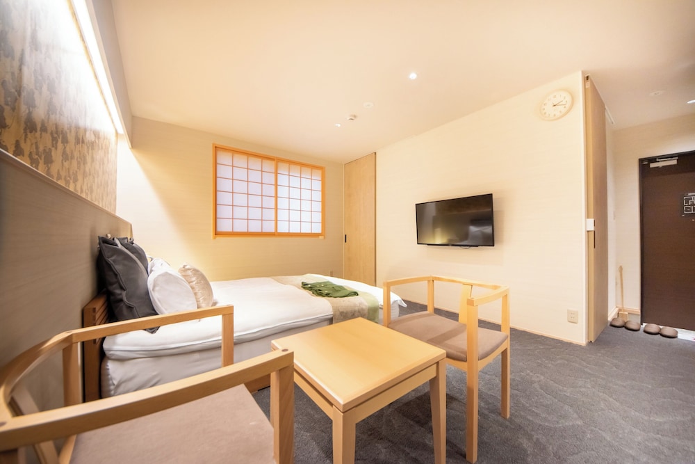 ダブルルーム 客室9 | Hotel 楢の葉守