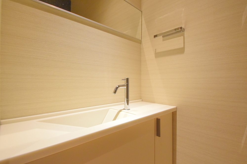 ツインルーム バスルーム0 | Hotel 楢の葉守