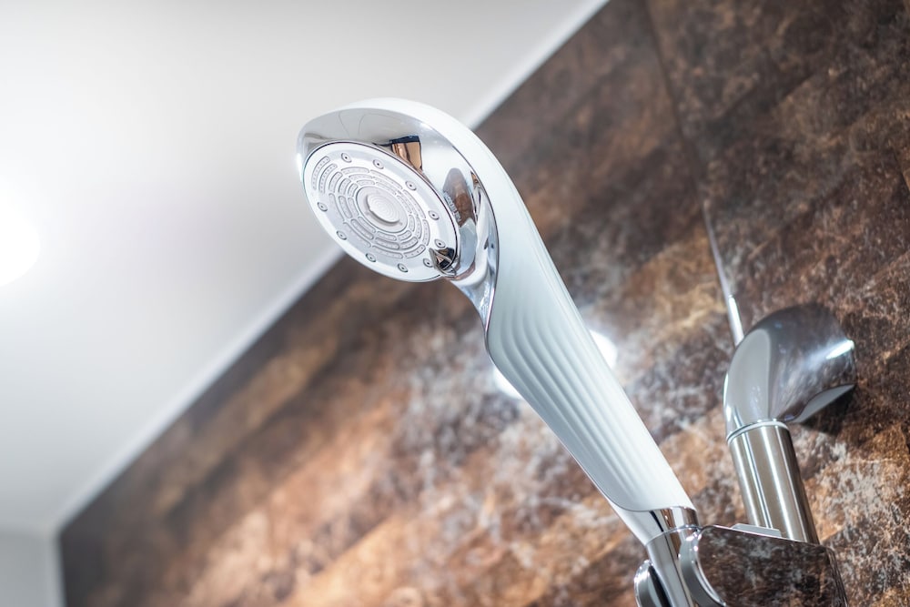 ツインルーム バスルーム1 | Hotel 楢の葉守