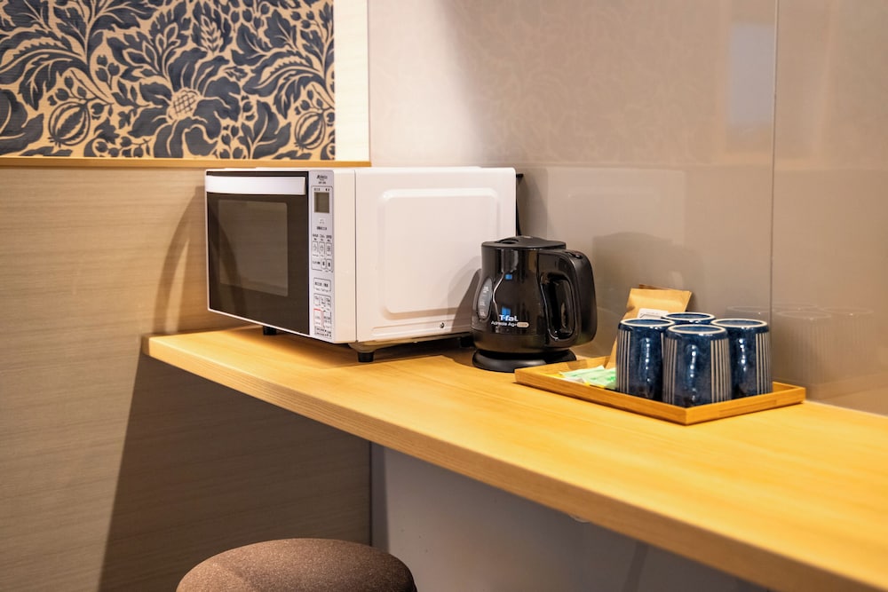 ダブルルーム ダブルベッド 2 台 客室4 | Hotel 楢の葉守