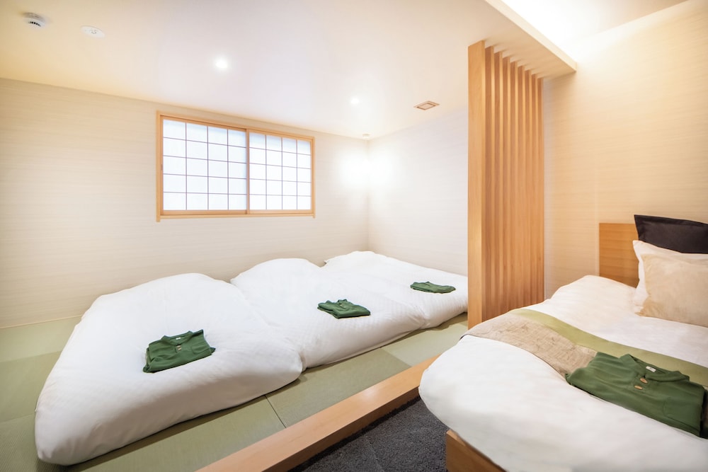 トラディショナル ルーム (Quintuple Japanese Style) 客室14 | Hotel 楢の葉守