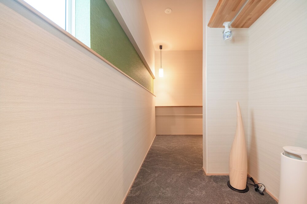 ダブルルーム ダブルベッド 2 台 客室9 | Hotel 楢の葉守