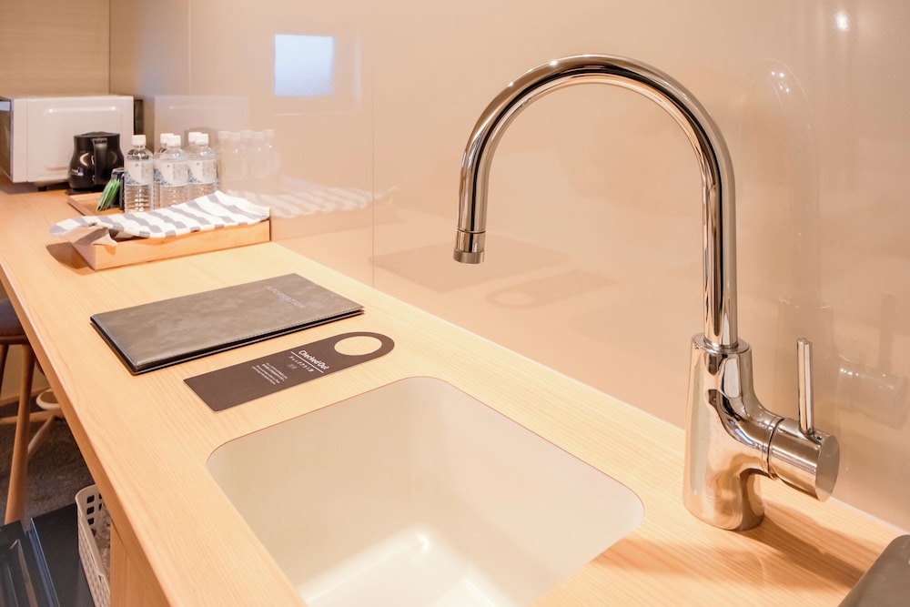 トラディショナル ルーム (Quintuple Japanese Style) 専用簡易キッチン0 | Hotel 楢の葉守