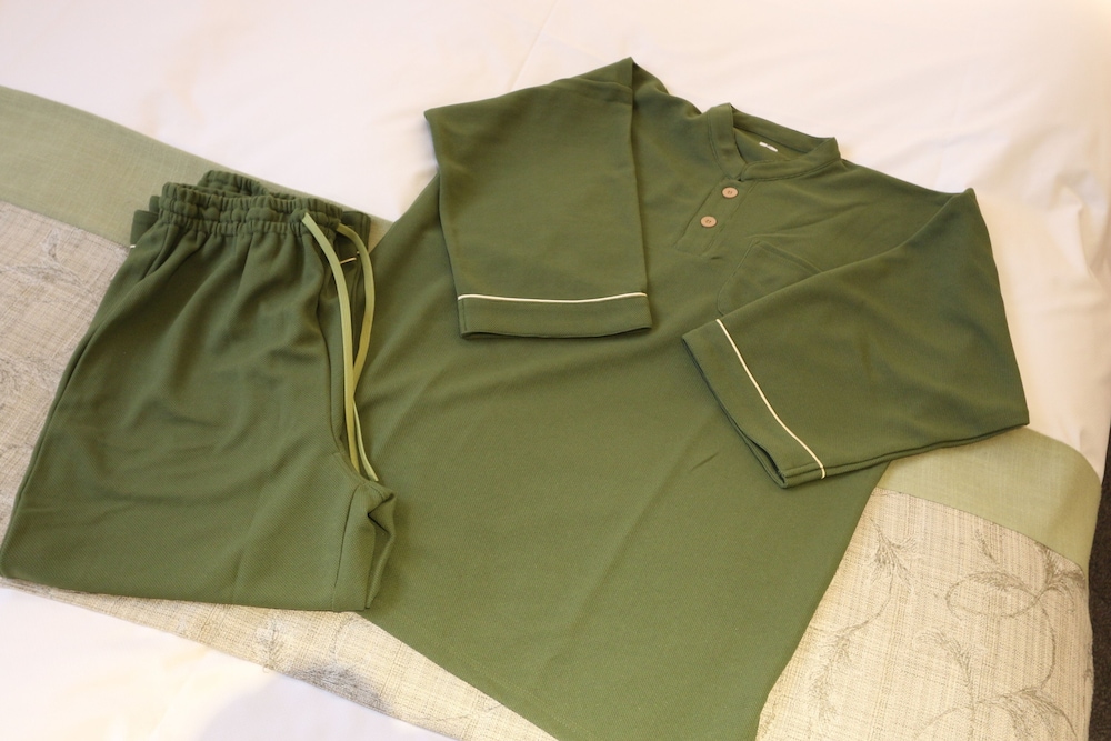 ツインルーム 客室2 | Hotel 楢の葉守