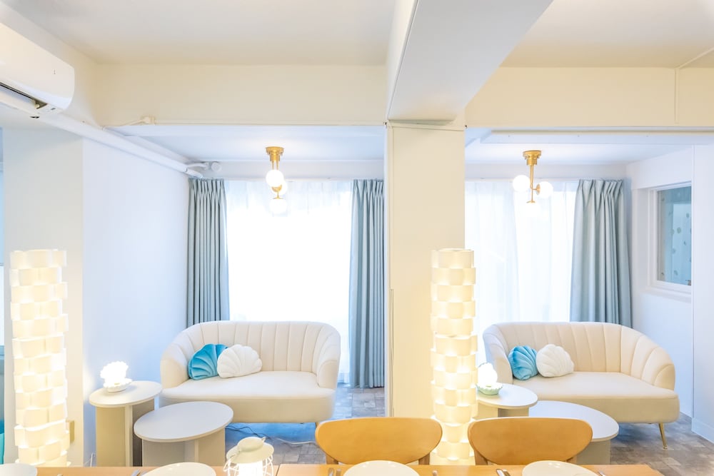 別荘 ダイニングルーム2 | 白浜ホワイト ビーチ ハウス