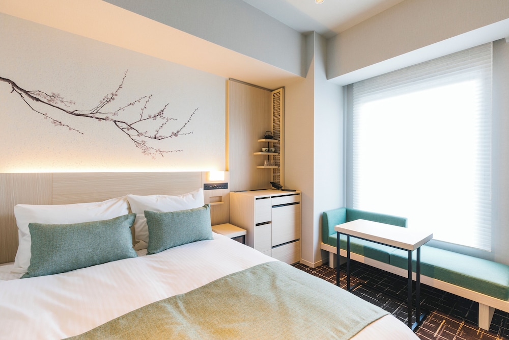 スーペリアシングル | ホテル八重の翠東京