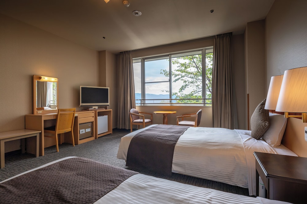 洋室ツイン (バス付) 禁煙 客室1 | 亀の井ホテル 富田林