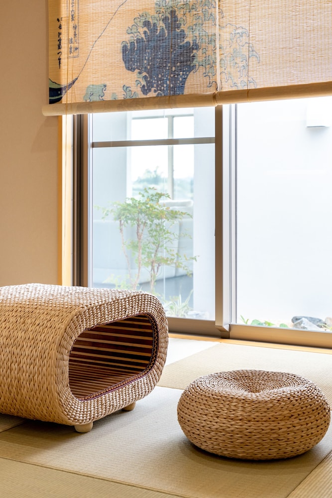 ラグジュアリー ヴィラ 部屋からの景観3 | Luxury Hillside Villa with Sea Views