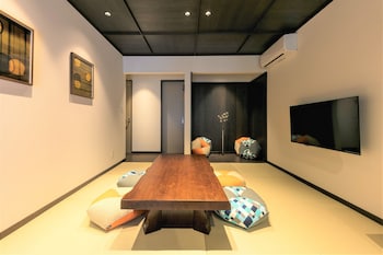 ムスビホテル町家 奈良屋町 1