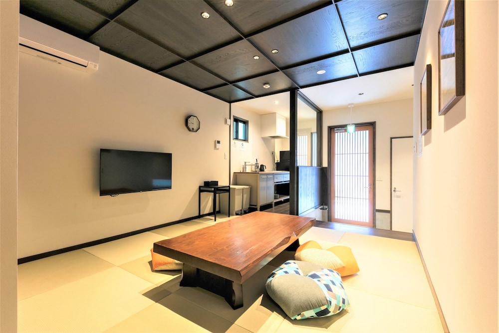 ムスビホテル町家 奈良屋町 1