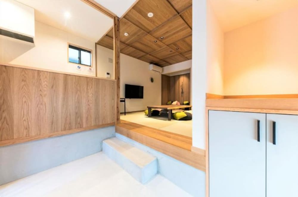 内部エントランス1 | Musubi Hotel Machiya Naraya-machi 2 | Musubi Hotel Machiya Naraya-machi 2