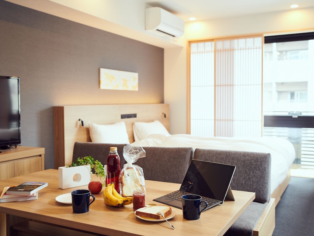 ファミリー アパートメント 客室内のダイニングエリア0 | MIMARU東京 新宿WEST