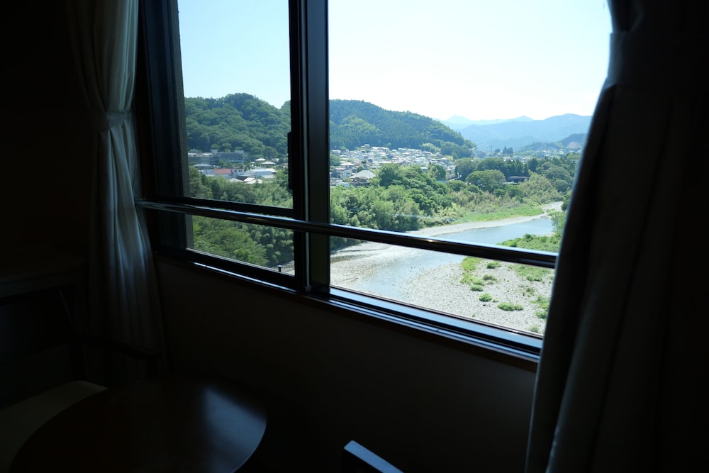 スタンダードトリプル(禁煙) 部屋からの景観0 | 亀の井ホテル 青梅