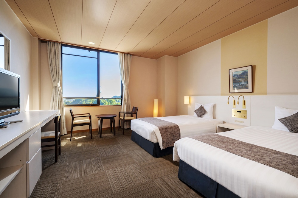 スタンダードトリプル(禁煙) | 亀の井ホテル 青梅