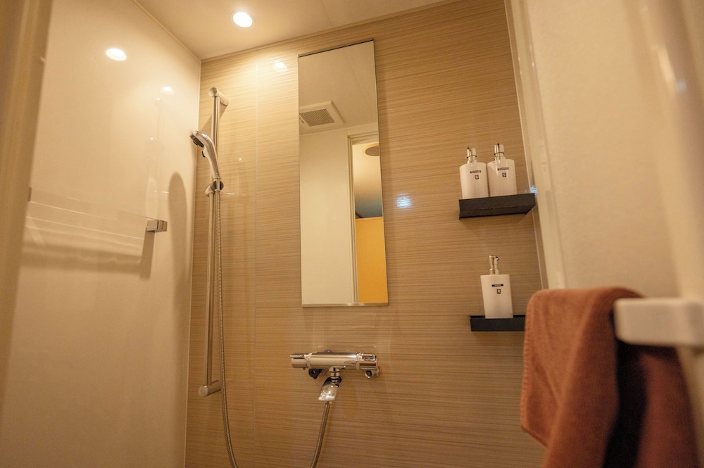 リバーフロントトリプル (シャワーブース付) 禁煙 バスルーム0 | 亀の井ホテル 青梅