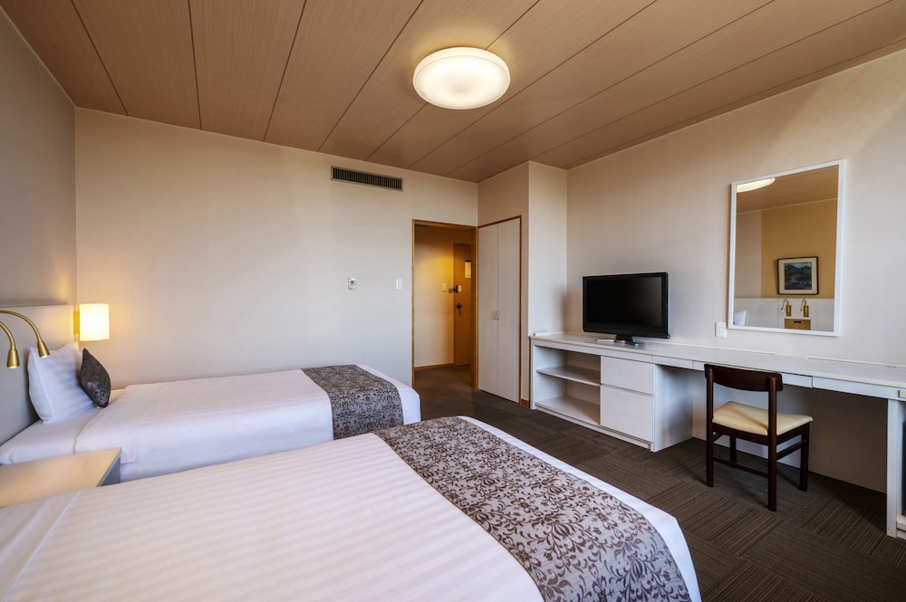 スタンダードトリプル(禁煙) 客室1 | 亀の井ホテル 青梅