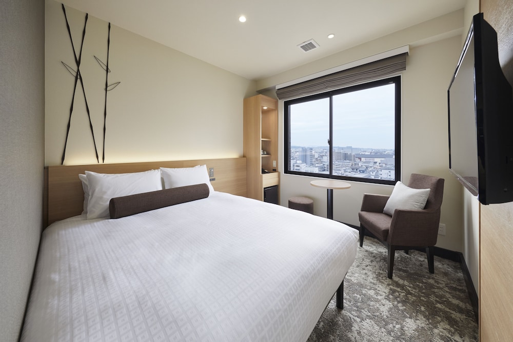 スマート・クイーンルーム 禁煙 | ロイヤルツインホテル京都八条口