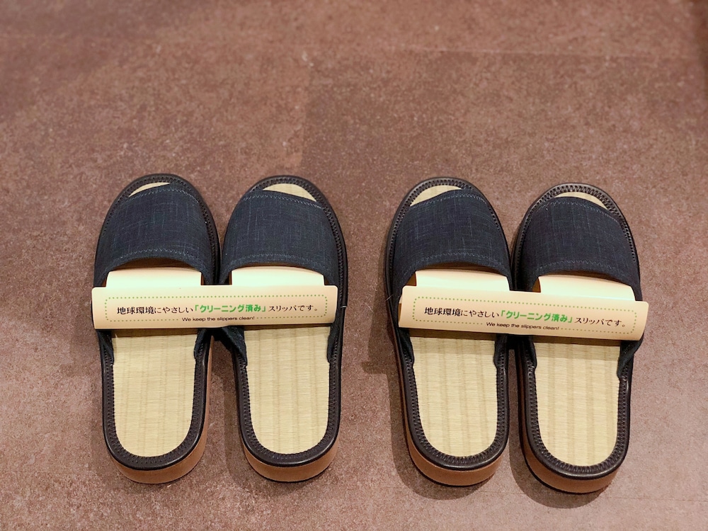 スマート・ダブルルーム (15平米) 禁煙 客室の設備とサービス1 | ロイヤルツインホテル京都八条口