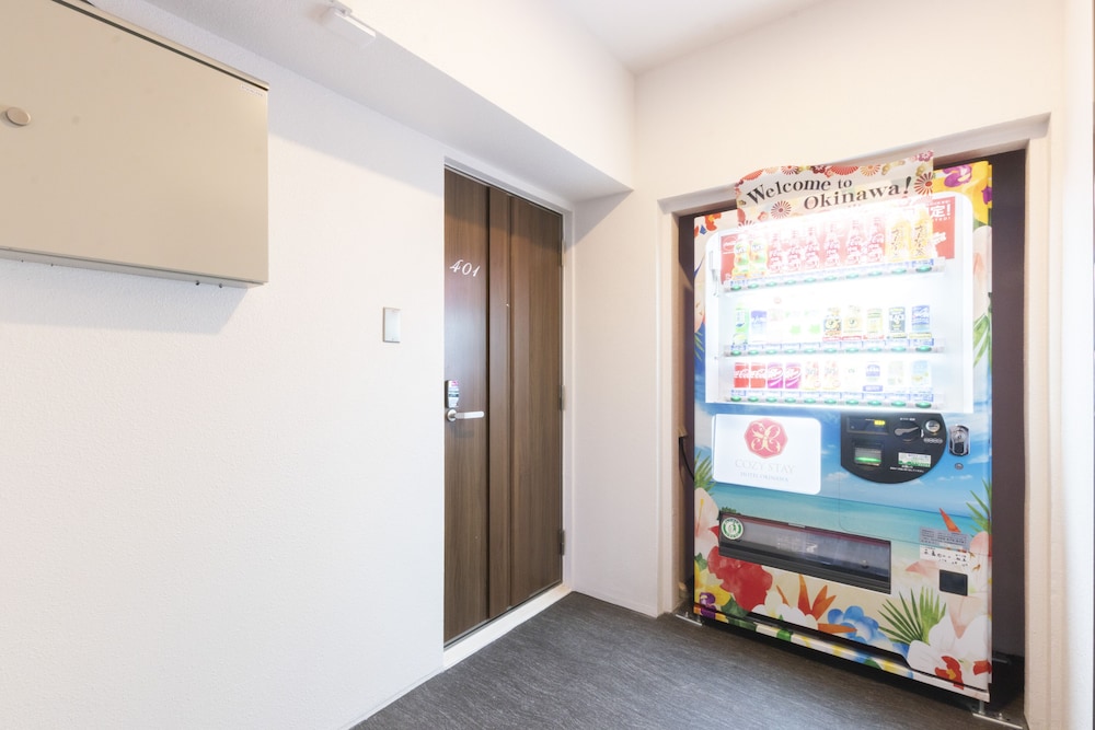 自動販売機1 | COZY STAY IN 那覇 自動販売機1 | COZY STAY IN 那覇