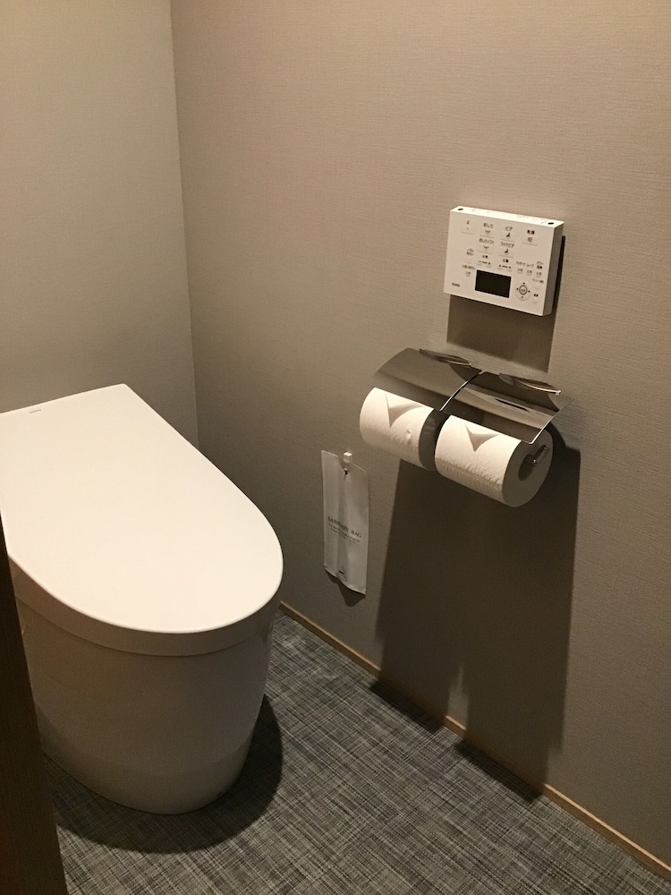 ダブルルーム バスルーム0 | Kyoto ITOYA Hotel Mon (京都糸屋ホテル モン)
